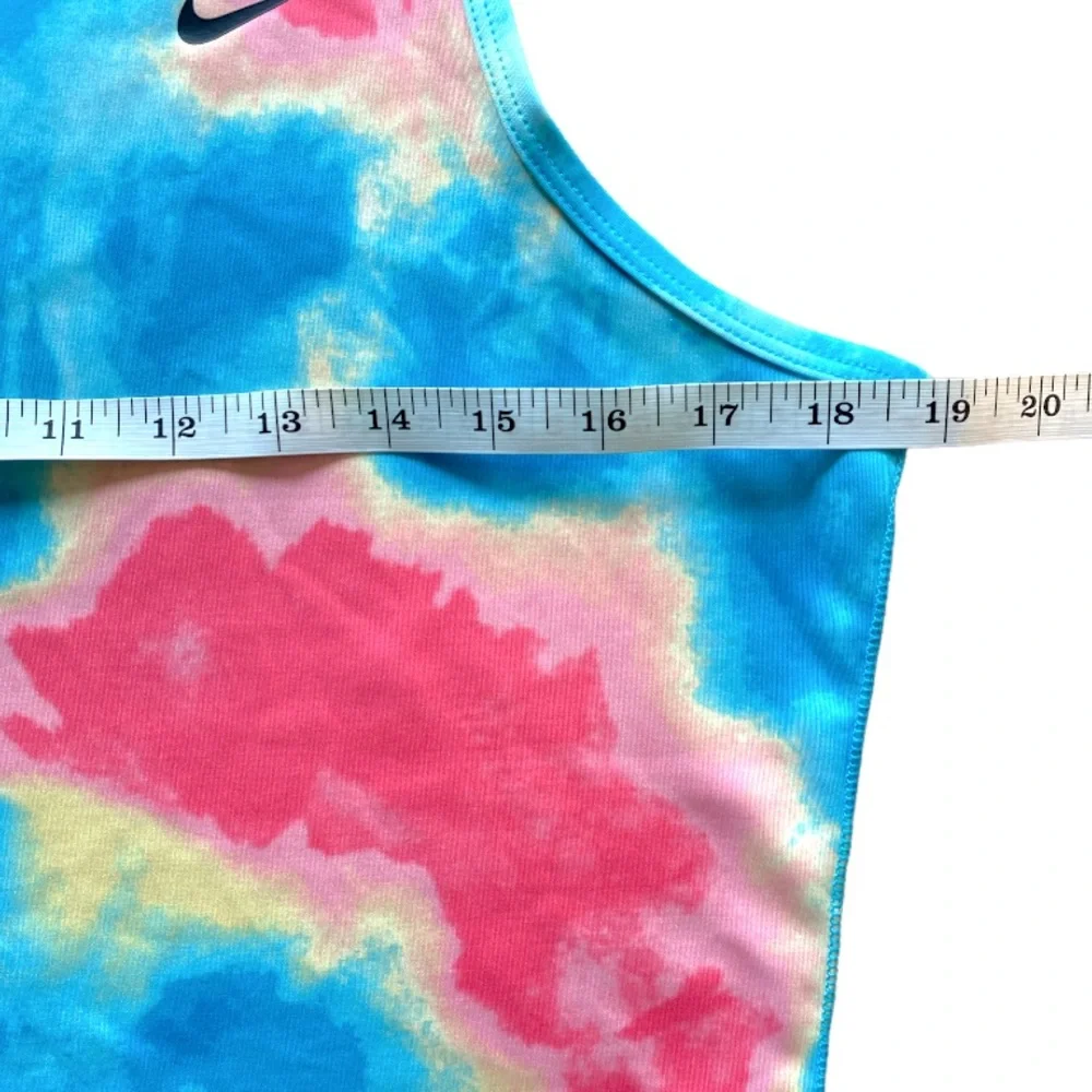 Nike Dri-FIT Training Crop Top - Picture 3 of 7